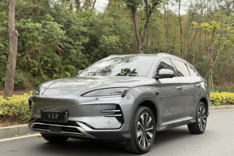 比亚迪 宋PLUS新能源 2025款 EV 智驾版 520km 豪华型