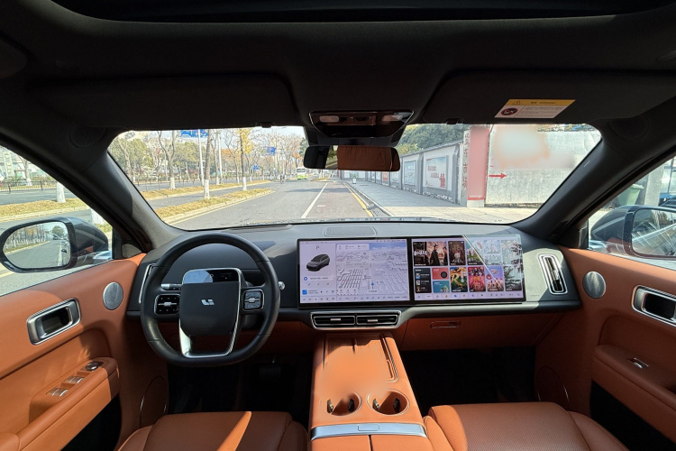 理想汽车 理想L8 2023款 Air中控内饰7008