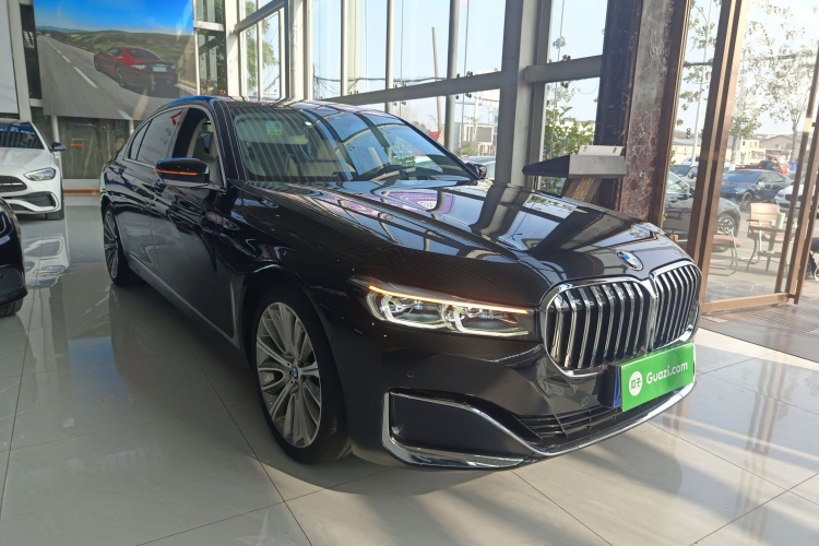 宝马7系 2021款 740Li 领先型 豪华套装车身外观6002