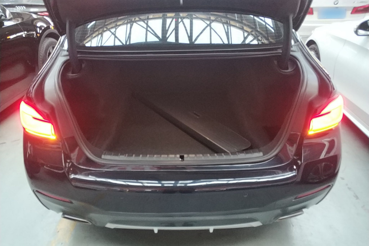 宝马5系 2021款 改款 525Li M运动套装局部细节23