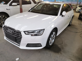 奥迪A4L 2018款 30周年年型 40 TFSI 进取型