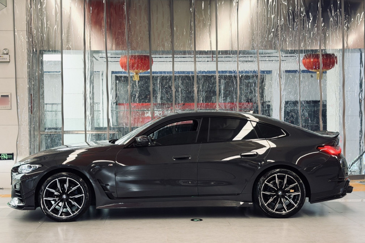 宝马4系 2023款 425i Gran Coupe M运动曜夜套装车身外观6002