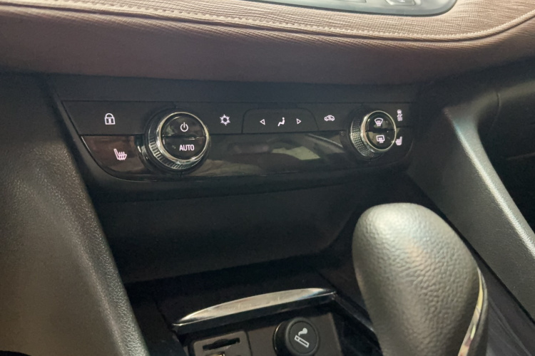 别克GL6 2019款 18T 6座互联尊贵型 国V局部细节9007