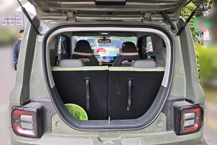 吉利银河 2024款 200km 熊猫骑士局部细节23