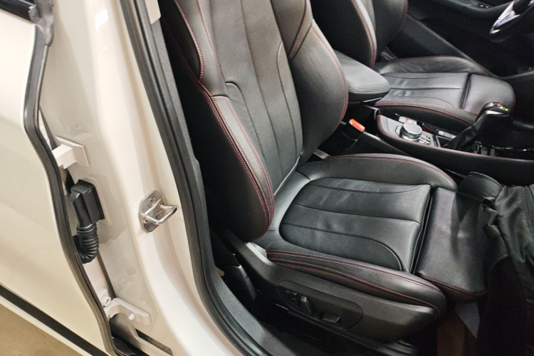 宝马X1 2016款 xDrive20Li 豪华型局部细节41