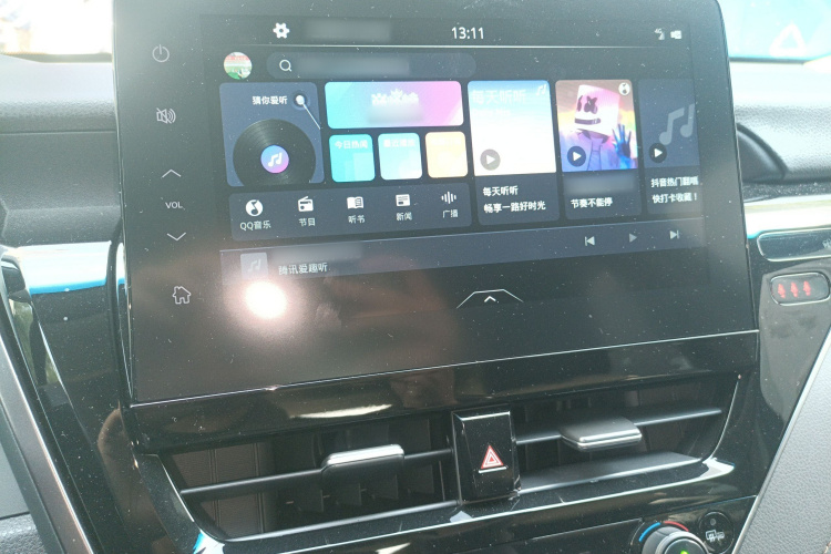 丰田 凯美瑞 2021款 2.5G 豪华版局部细节16