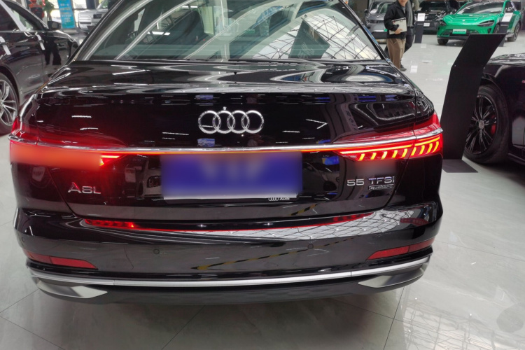奥迪A6L 2024款 45 TFSI quattro 臻选动感型车身外观6
