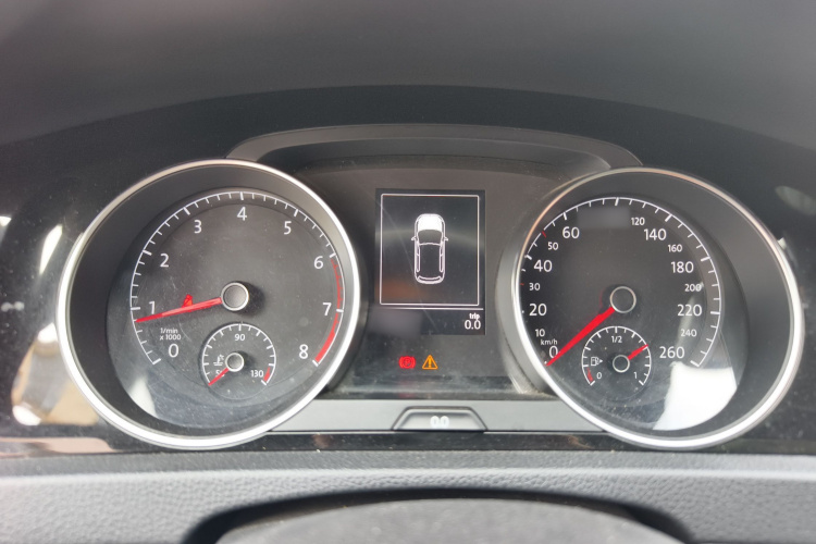 大众 高尔夫 2017款 280TSI 自动R-Line百万辆纪念版局部细节14