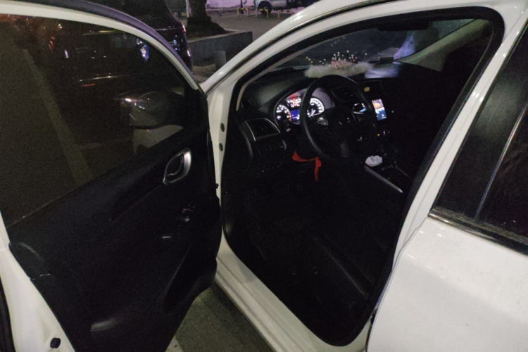 日产 轩逸 2022款 经典 1.6XL CVT豪华版中控内饰20