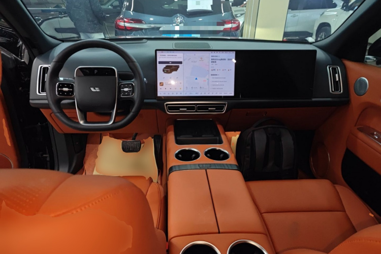 理想汽车 理想L8 2024款 Ultra中控内饰12