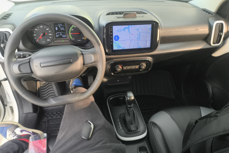 荣威 科莱威CLEVER 2022款 311km元气啵啵版中控内饰12