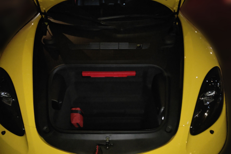 保时捷718 2022款 Boxster T 2.0T中控内饰23