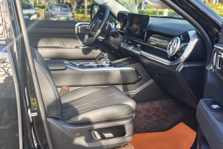 坦克400 2025款 2.0T 汽油版局部细节41