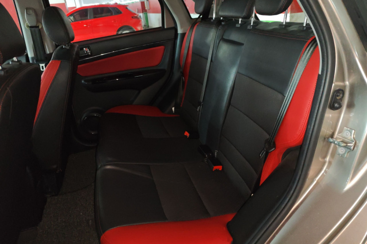 北汽新能源EX 2018款 EX360 新尚版中控内饰21