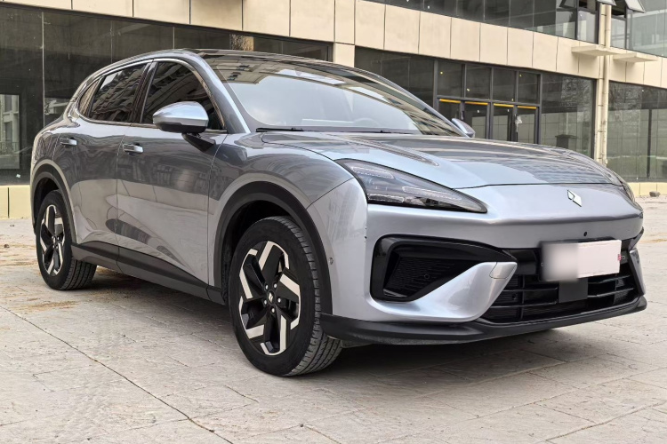 宝骏云海 2024款 140km 插混版车身外观6005