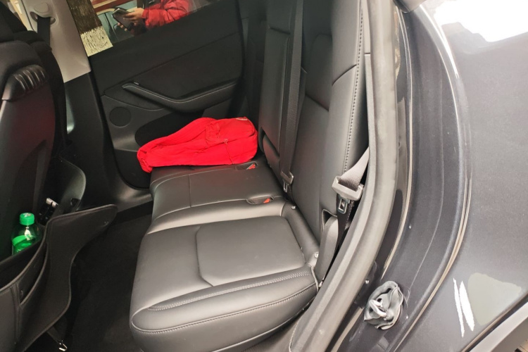 特斯拉 Model Y 2024款 后轮驱动版中控内饰21