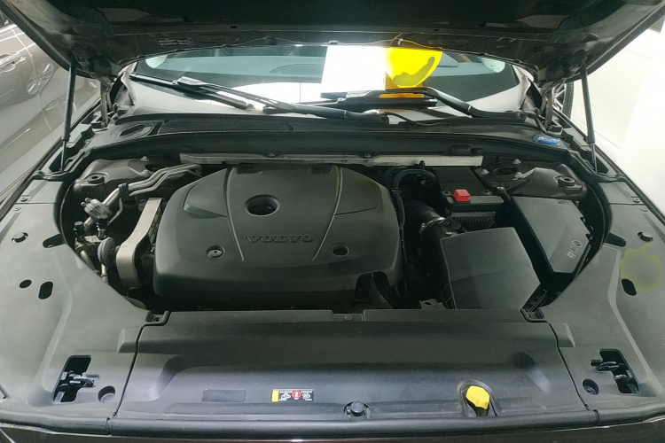 沃尔沃S90 2017款 T5 智雅版机舱底盘24