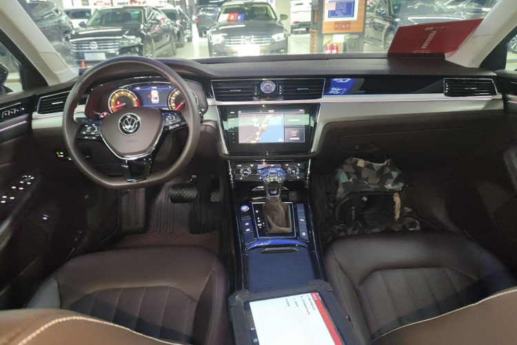 大众 辉昂 2021款 380TSI 豪华版中控内饰7002