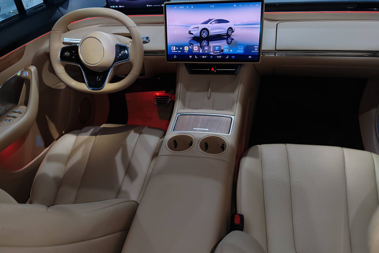 鸿蒙智行 智界R7 2024款 纯电 802km Max中控内饰7001