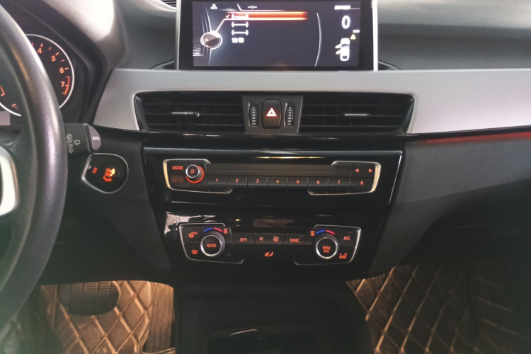 宝马X1 2016款 sDrive18Li 时尚型局部细节16