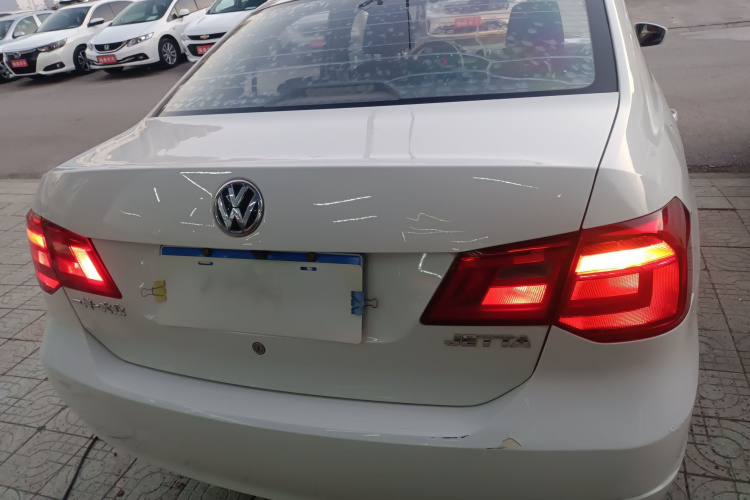 大众 捷达 2015款 质惠版 1.6L 自动时尚型车身外观6004