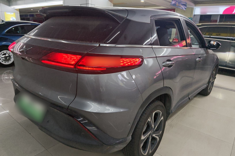 小鹏G3 2020款 460i 智享版车身外观7