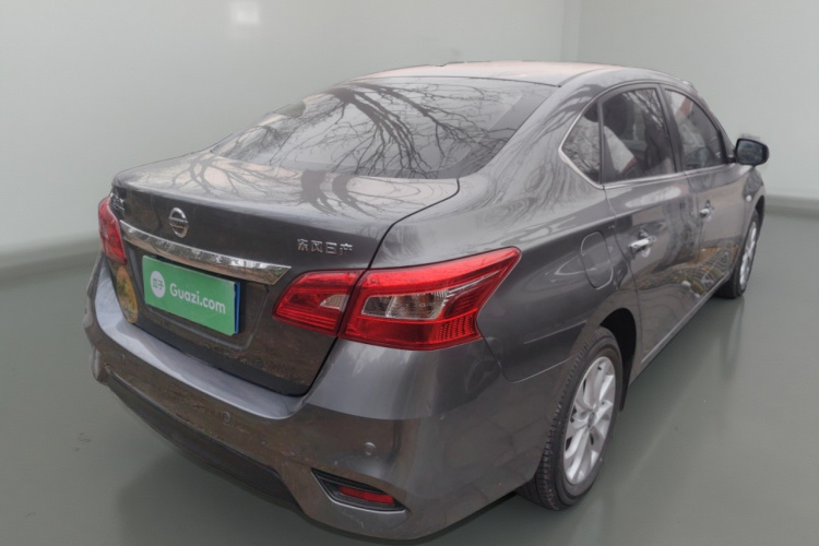 日产 轩逸 2024款 经典 1.6XE CVT舒适版车身外观7