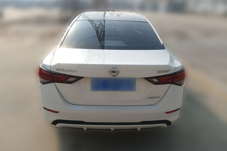 日产 轩逸 2020款 1.6L XL CVT悦享版车身外观6