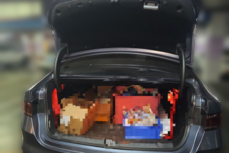 比亚迪 秦PLUS 2024款 荣耀版 EV 420KM领先型局部细节23