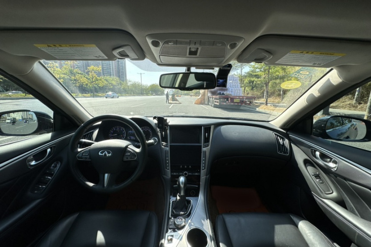 英菲尼迪Q50L 2016款 2.0T 悦享版中控内饰7004