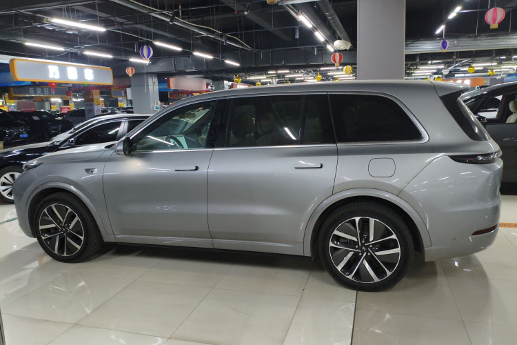 理想汽车 理想L9 2024款 Ultra车身外观6003
