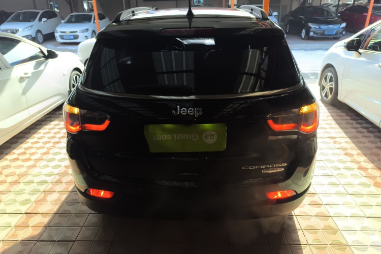 Jeep 指南者 2017款 200T 自动家享版车身外观6