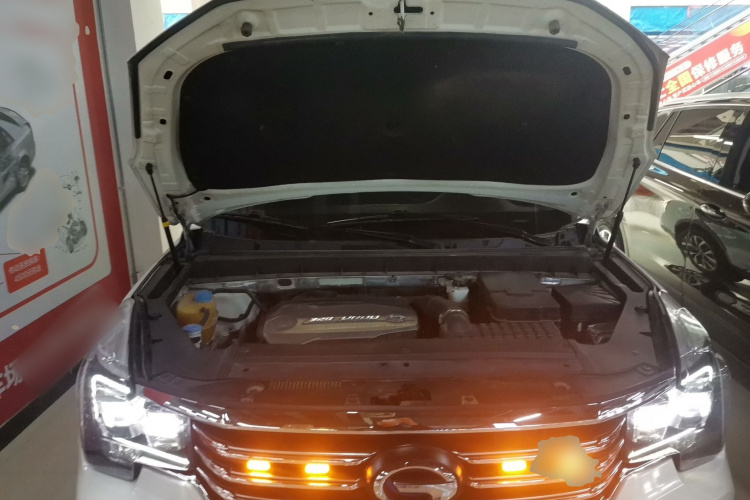 广汽传祺 传祺GS8 2017款 320T 四驱豪华智联版（七座）局部细节24