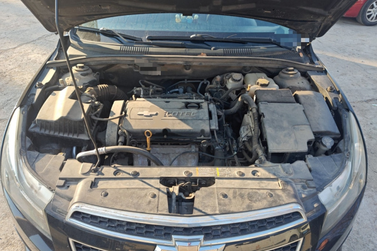 雪佛兰 科鲁兹 2013款 1.8L SX AT机舱底盘24