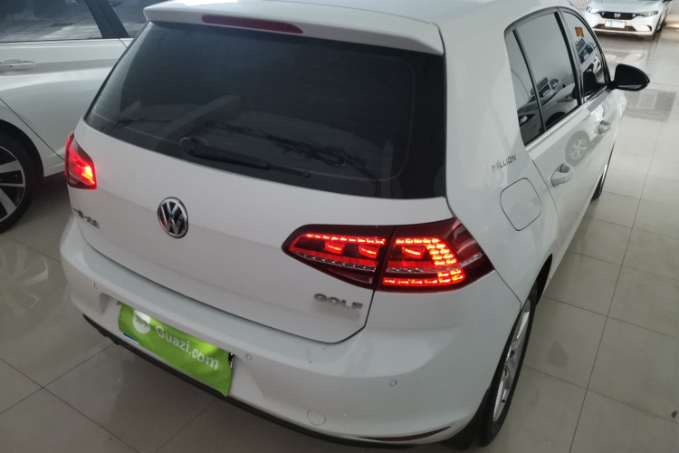 大众 高尔夫 2017款 230TSI 自动舒适百万辆纪念版车身外观7