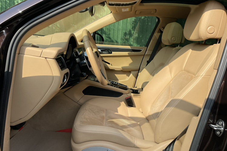 保时捷 2017款  Macan 2.0T中控内饰7004