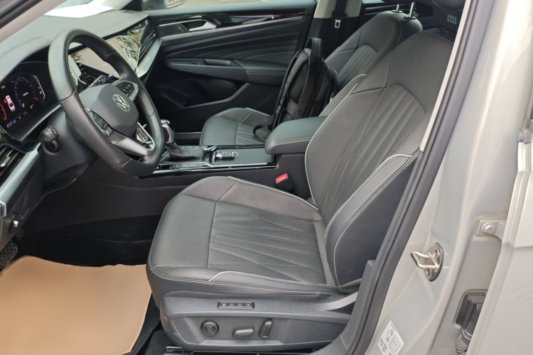 大众 帕萨特 2022款 330TSI 星空尊贵版中控内饰19