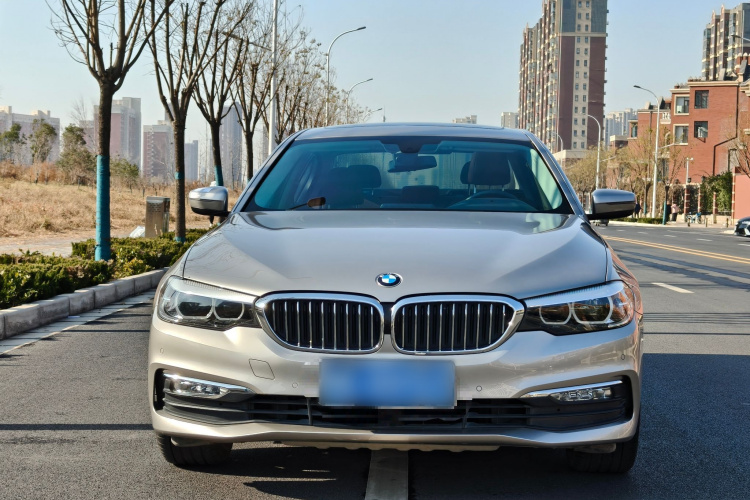宝马5系 2018款 528Li 上市特别版车身外观6002