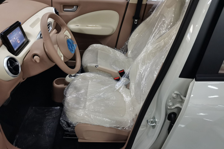 五菱汽车 宏光MINIEV 2025款 四门版 进阶款中控内饰19