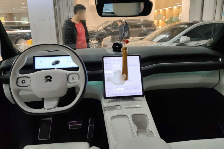 蔚来ES7 2022款 100kWh中控内饰12