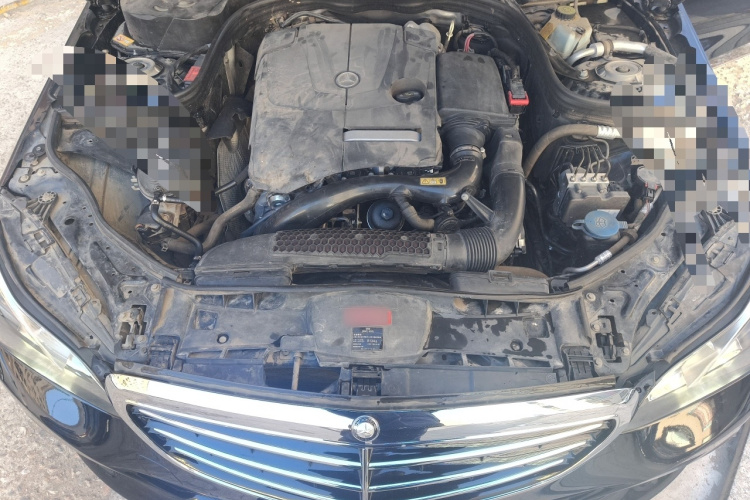 奔驰E级 2015款 E 200 L局部细节24