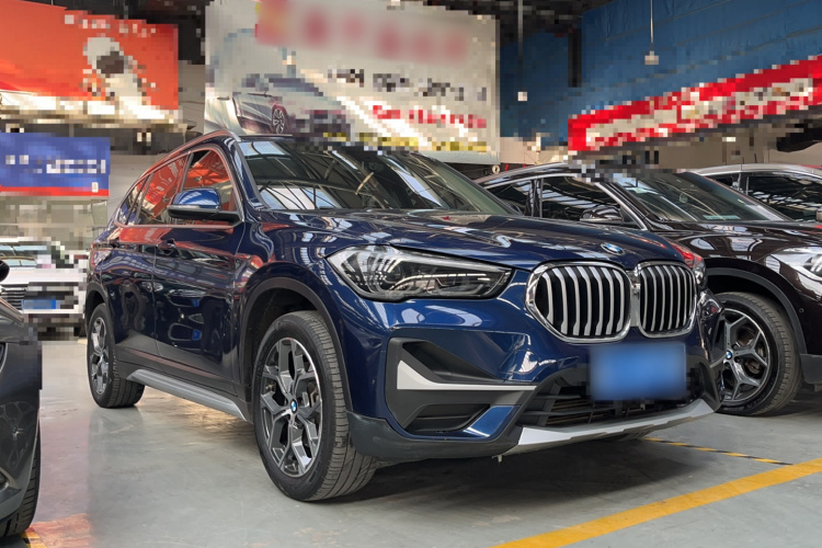 宝马X1 2020款 sDrive20Li 尊享型车身外观6002