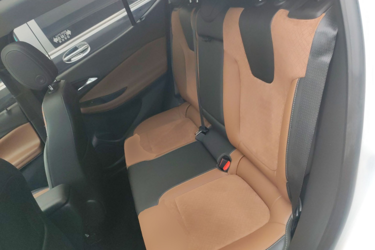 别克 昂科拉GX 2022款 332T CVT两驱豪华型中控内饰21