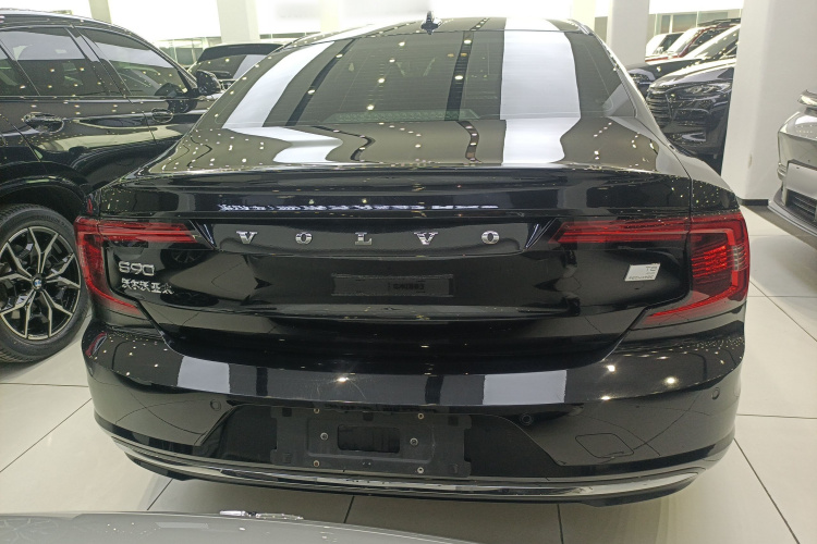 沃尔沃S90新能源 2021款 T8 E驱混动 智逸豪华版车身外观6004