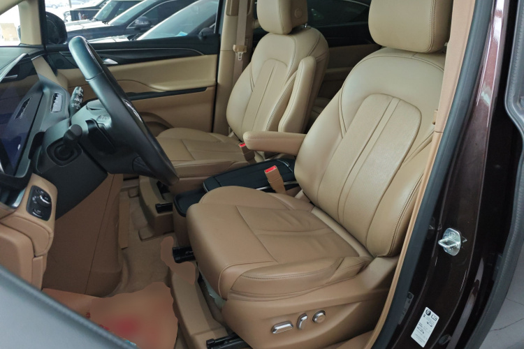 别克GL8 2020款 ES陆尊 653T 豪华型中控内饰19