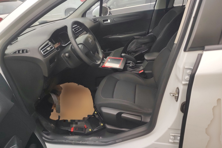 雪铁龙 C4世嘉 2016款 1.6L 自动舒适型中控内饰19