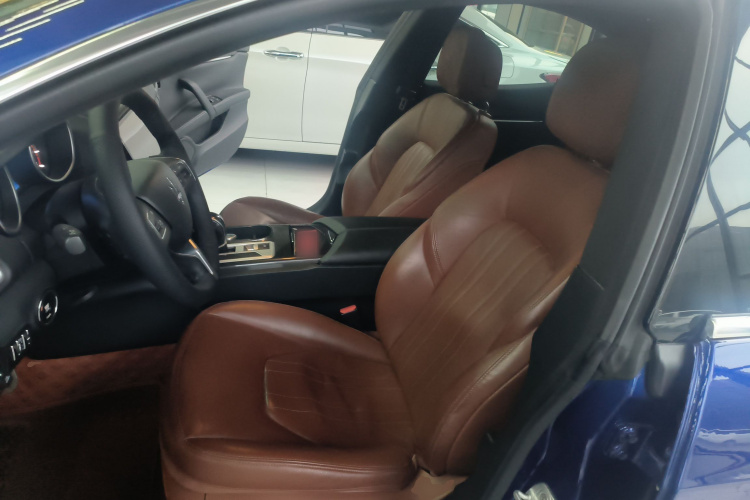 玛莎拉蒂 Ghibli 2014款 3.0T 标准版中控内饰19