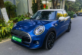 MINI 2019款 1.5T COOPER 艺术家 五门版