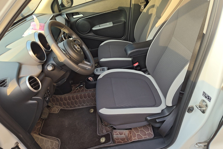 欧拉黑猫 2021款 301km 萌宠版中控内饰19