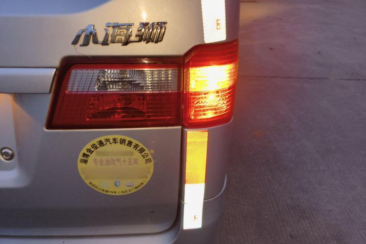 金杯 小海狮X30 2020款 1.5L 厢货超享型国VI SWC15M车身外观9